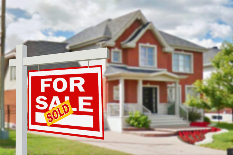 selling property before divorce settlement