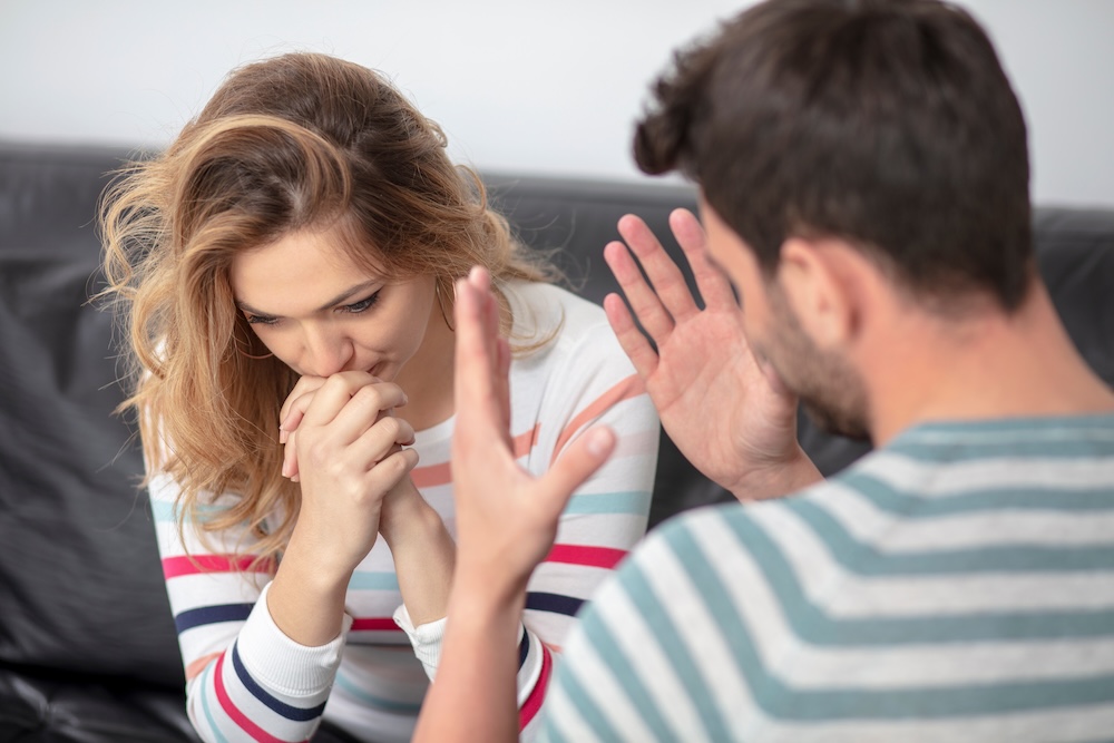 characteristics of unhealthy relationships